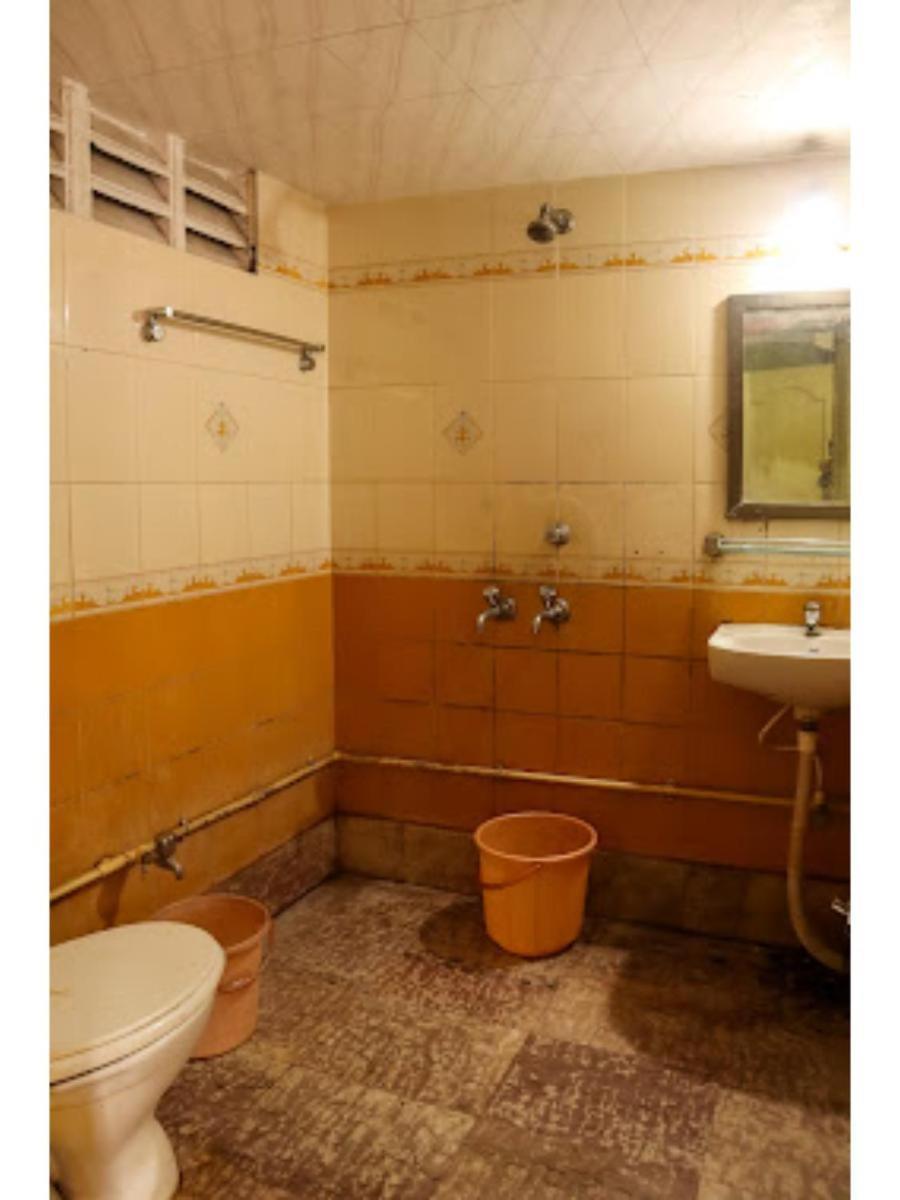 Roxy Inn,Cuttack Bagian luar foto